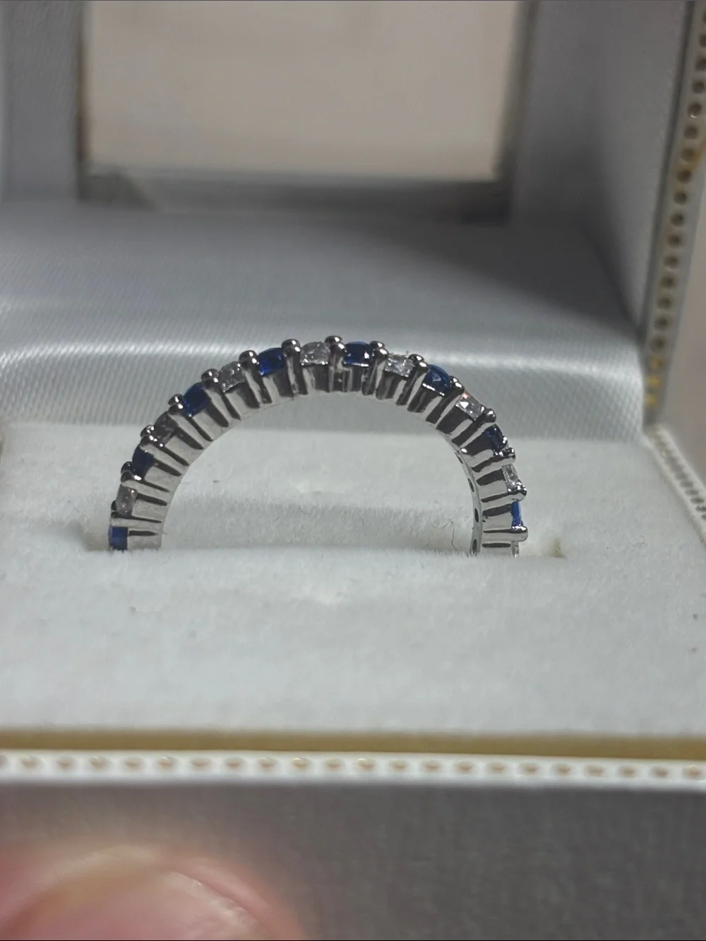 Independent elegant silver